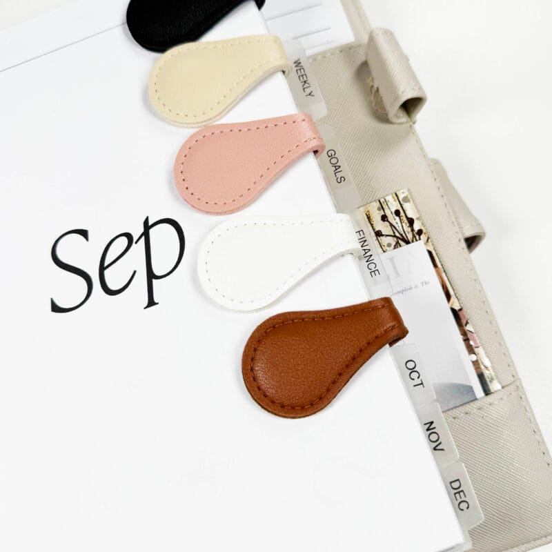 Lather Book Mark | فاصل الكتاب من الجلد